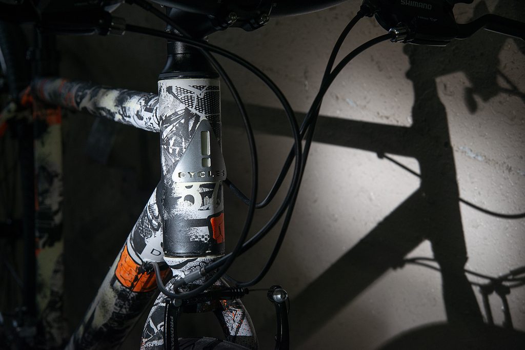 ROB the Hunchback.氏によるカスタムペイント仕様の!CYCLES C101!（１）